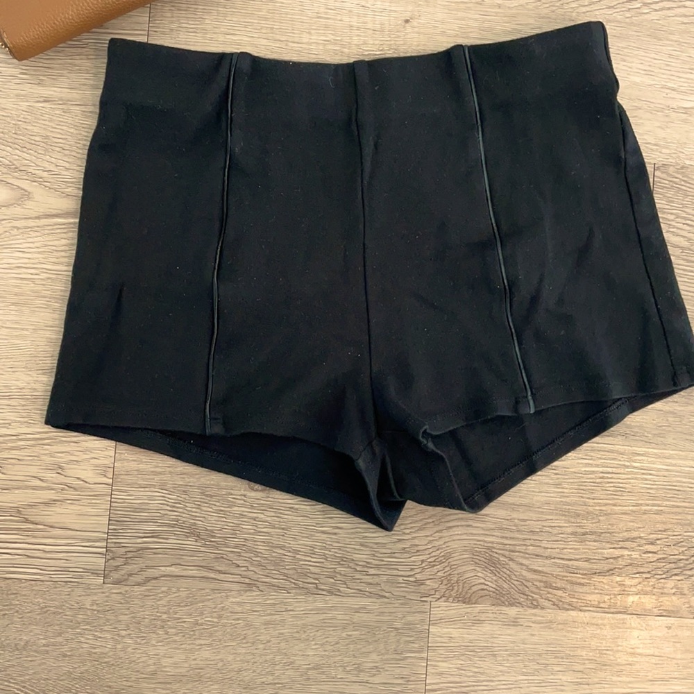 Charlotte Russe Shorts - Picture 2 of 2